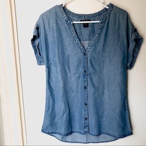 Lucky Brand Chambray Button Down Short Sleeve Top